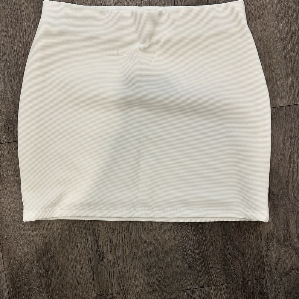Zara Mini White Bodycon skirt